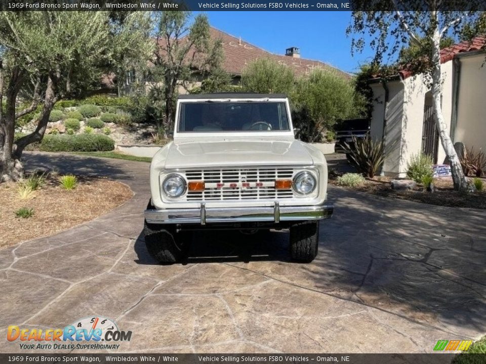 1969 Ford Bronco Sport Wagon Wimbledon White / White Photo #13