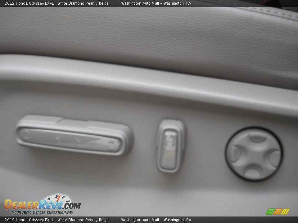 2019 Honda Odyssey EX-L White Diamond Pearl / Beige Photo #15