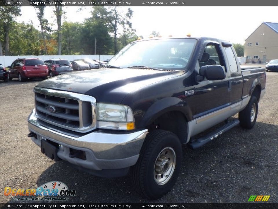 2003 Ford F250 Super Duty XLT SuperCab 4x4 Black / Medium Flint Grey Photo #1