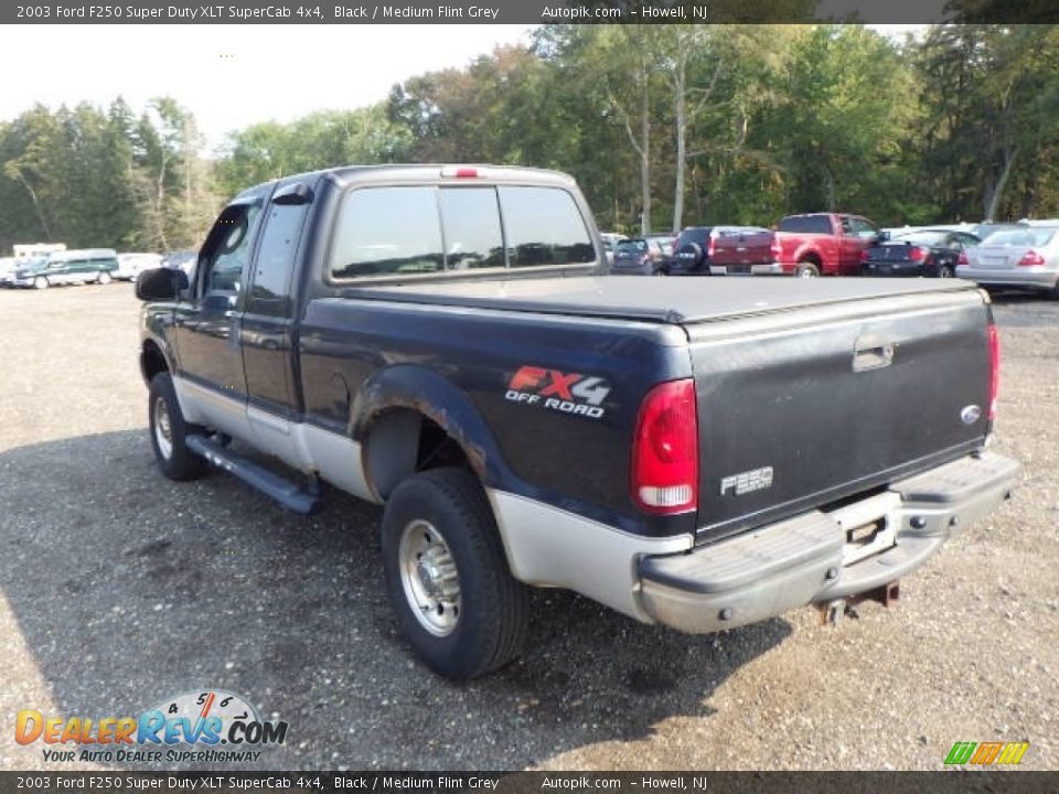 2003 Ford F250 Super Duty XLT SuperCab 4x4 Black / Medium Flint Grey Photo #4