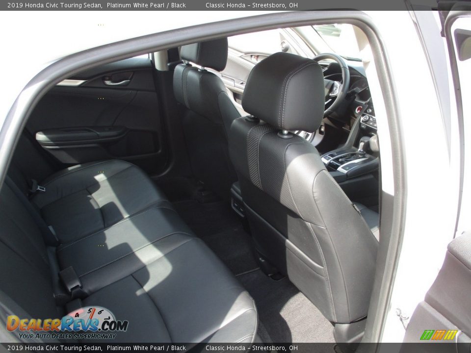 2019 Honda Civic Touring Sedan Platinum White Pearl / Black Photo #19