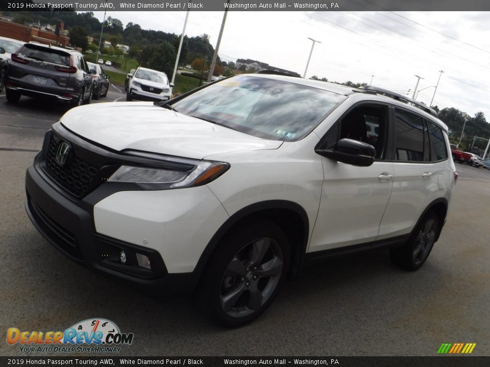 2019 Honda Passport Touring AWD White Diamond Pearl / Black Photo #5