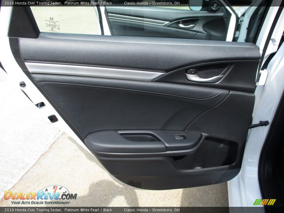 2019 Honda Civic Touring Sedan Platinum White Pearl / Black Photo #23