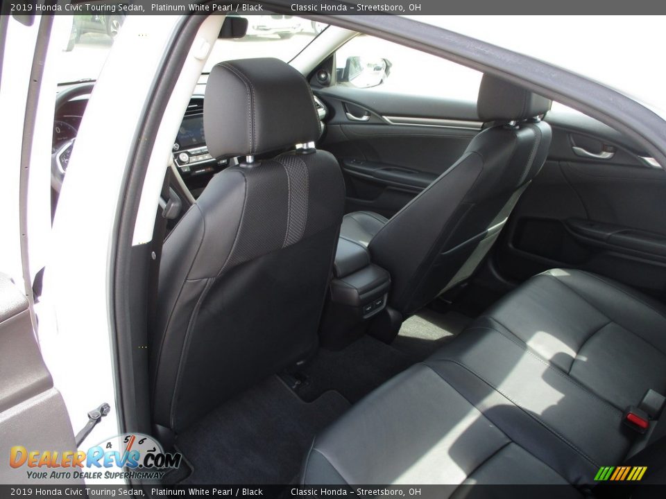 2019 Honda Civic Touring Sedan Platinum White Pearl / Black Photo #24
