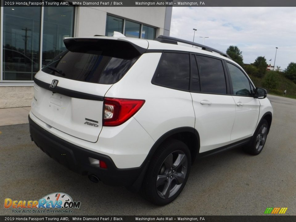 2019 Honda Passport Touring AWD White Diamond Pearl / Black Photo #9