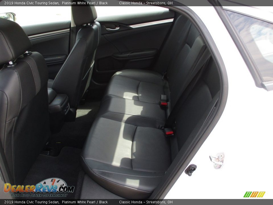 2019 Honda Civic Touring Sedan Platinum White Pearl / Black Photo #25