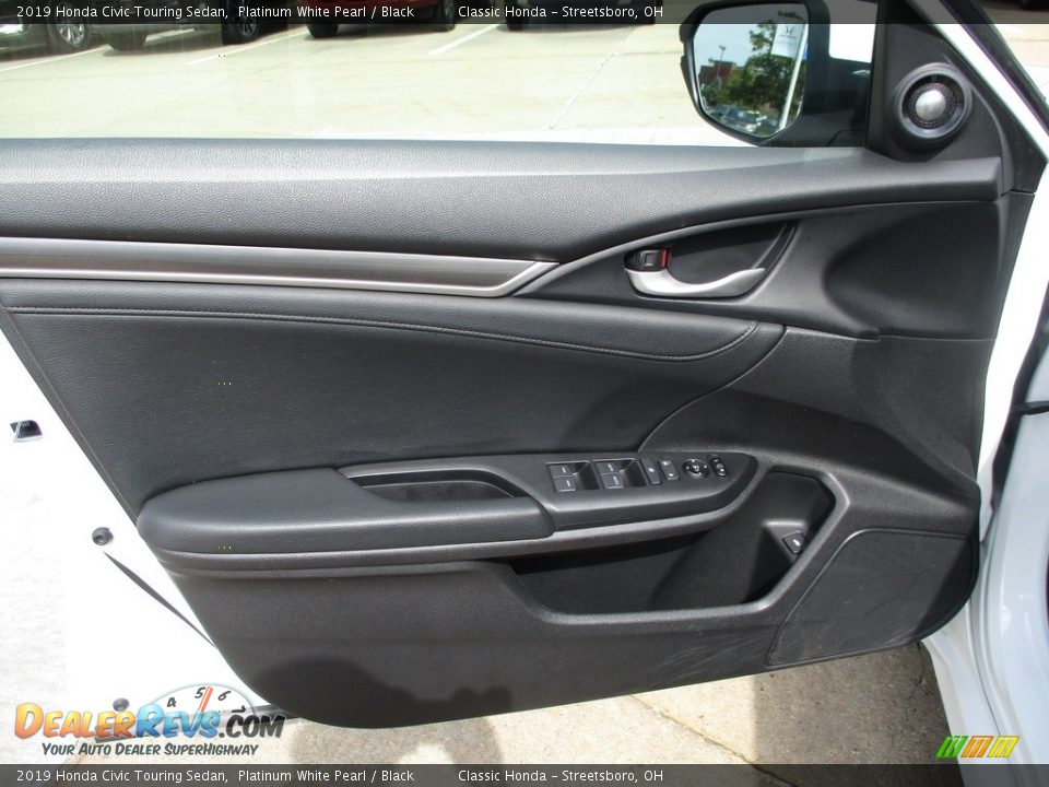2019 Honda Civic Touring Sedan Platinum White Pearl / Black Photo #26