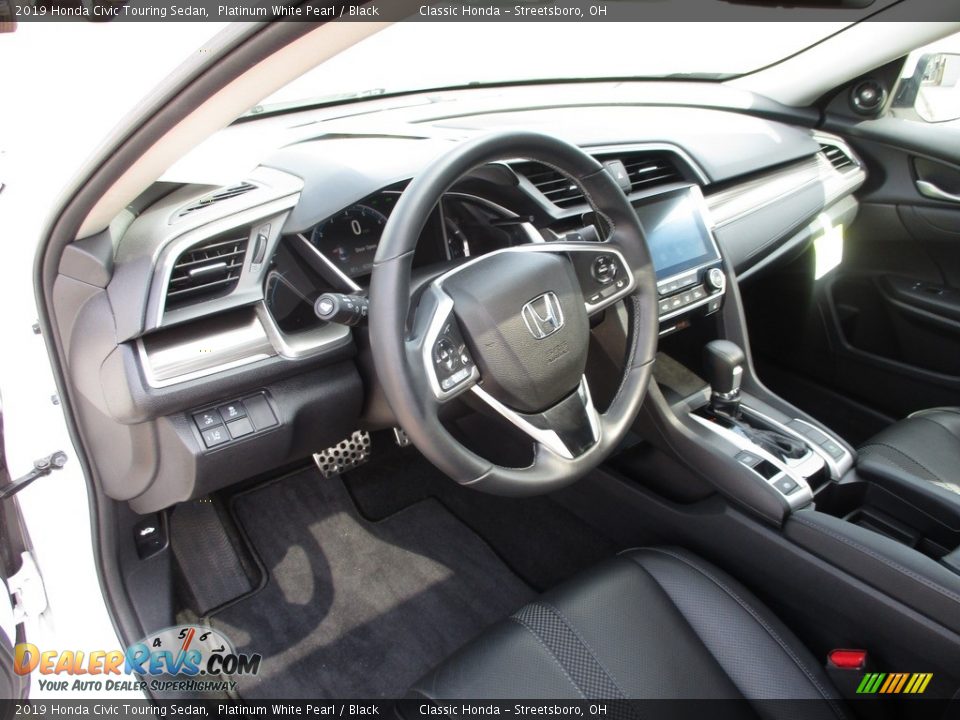 2019 Honda Civic Touring Sedan Platinum White Pearl / Black Photo #27