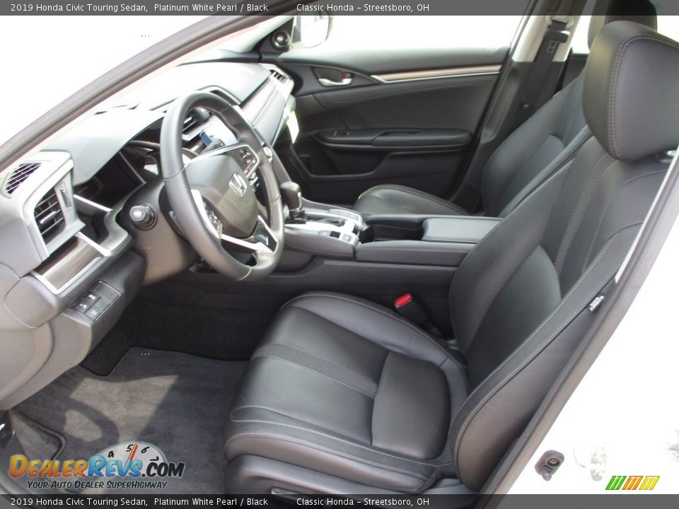2019 Honda Civic Touring Sedan Platinum White Pearl / Black Photo #28
