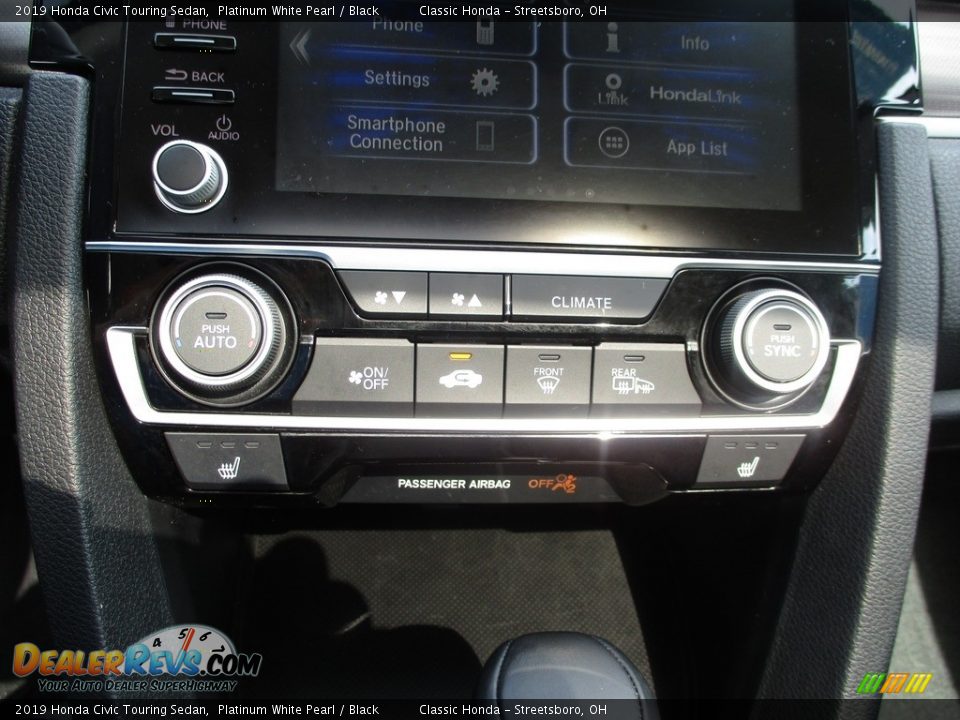 2019 Honda Civic Touring Sedan Platinum White Pearl / Black Photo #35