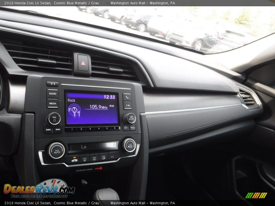 2019 Honda Civic LX Sedan Cosmic Blue Metallic / Gray Photo #16