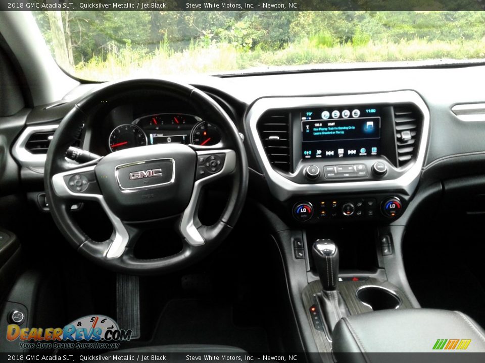 Dashboard of 2018 GMC Acadia SLT Photo #19