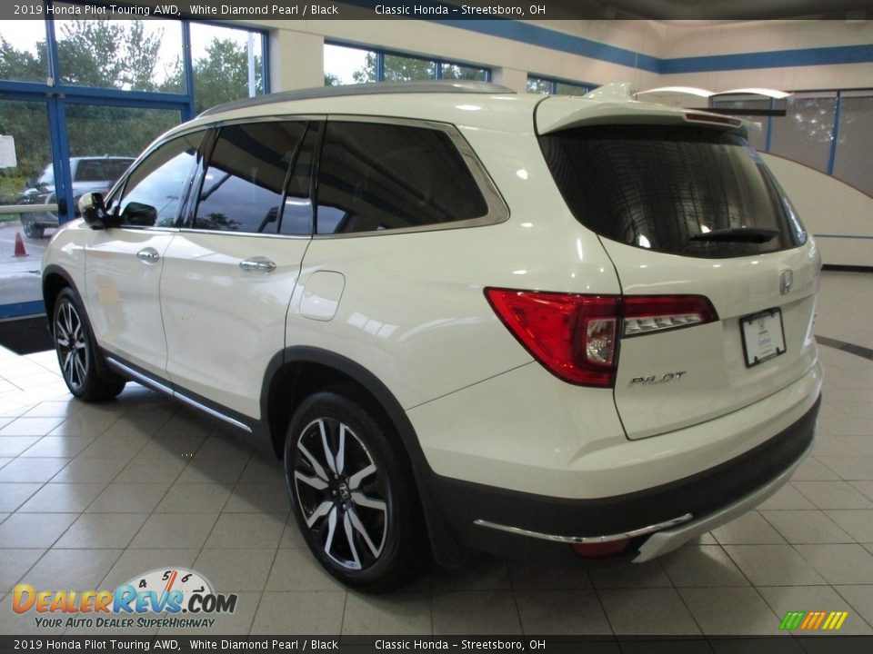 2019 Honda Pilot Touring AWD White Diamond Pearl / Black Photo #9