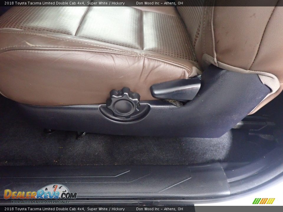 Front Seat of 2018 Toyota Tacoma Limited Double Cab 4x4 Photo #25