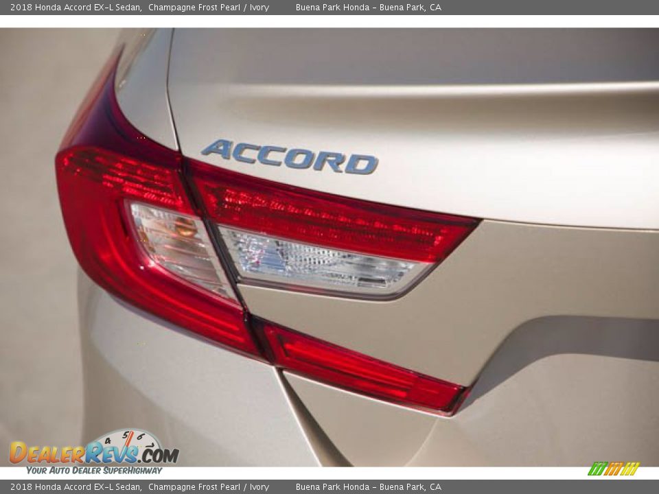 2018 Honda Accord EX-L Sedan Champagne Frost Pearl / Ivory Photo #10