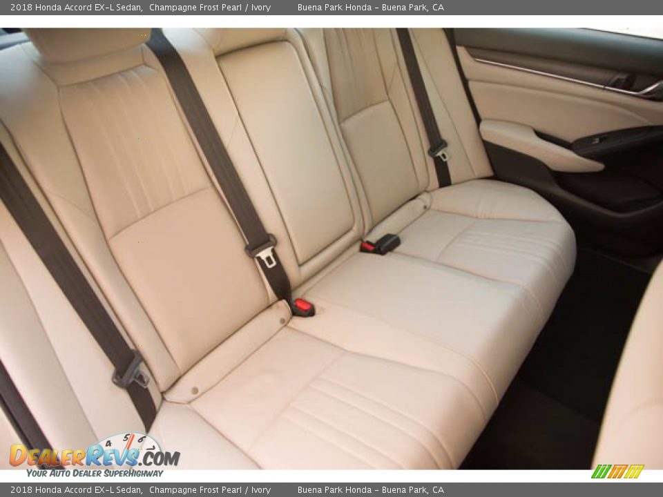 2018 Honda Accord EX-L Sedan Champagne Frost Pearl / Ivory Photo #23