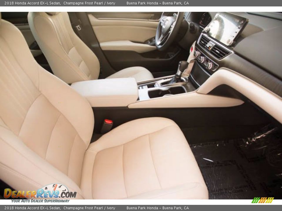 2018 Honda Accord EX-L Sedan Champagne Frost Pearl / Ivory Photo #24