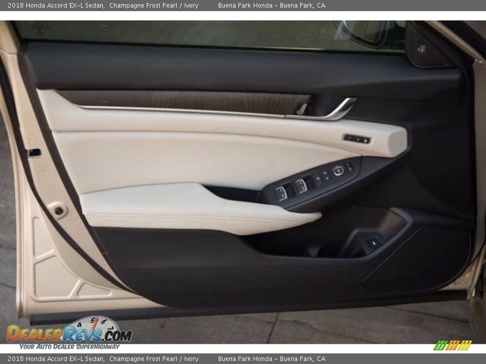 2018 Honda Accord EX-L Sedan Champagne Frost Pearl / Ivory Photo #29