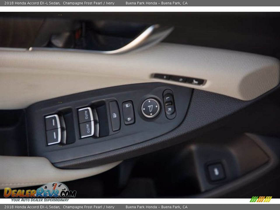 2018 Honda Accord EX-L Sedan Champagne Frost Pearl / Ivory Photo #30