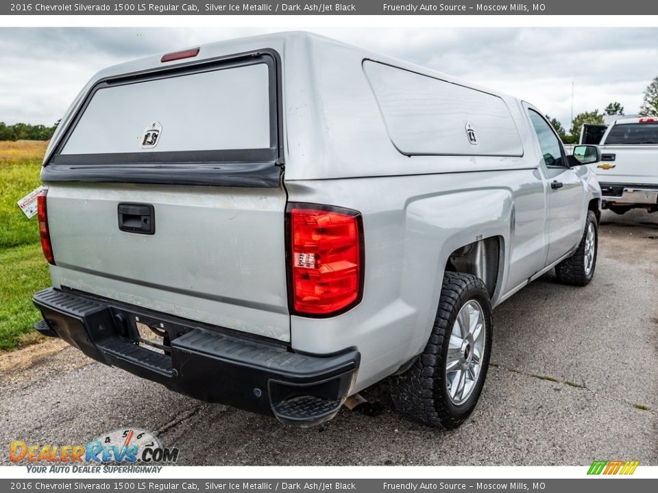 2016 Chevrolet Silverado 1500 LS Regular Cab Silver Ice Metallic / Dark Ash/Jet Black Photo #4