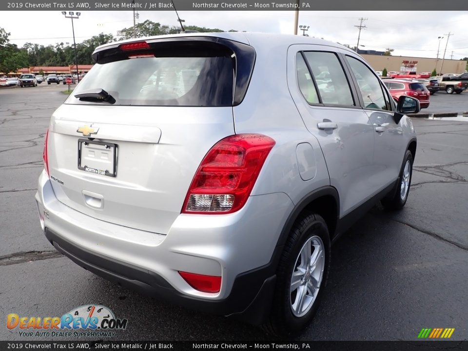 2019 Chevrolet Trax LS AWD Silver Ice Metallic / Jet Black Photo #8