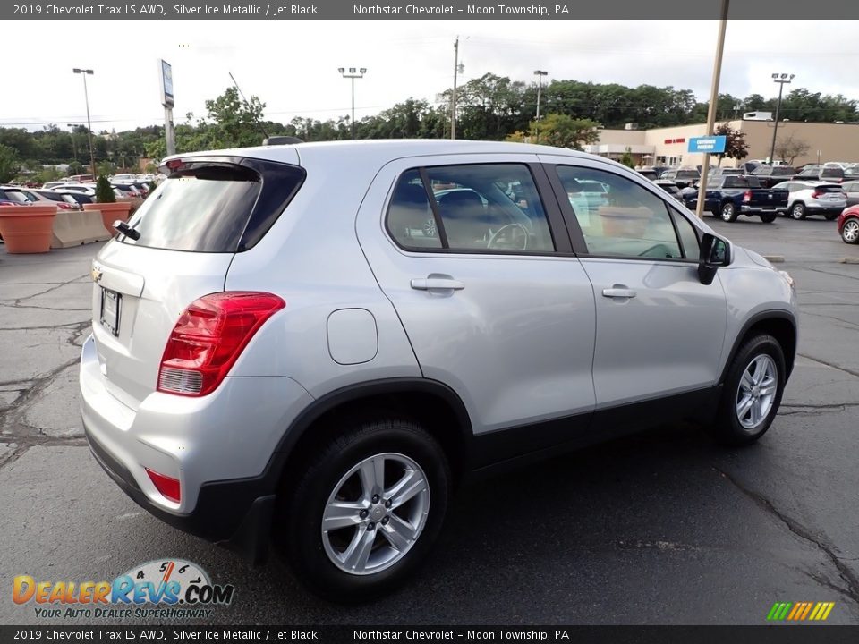 2019 Chevrolet Trax LS AWD Silver Ice Metallic / Jet Black Photo #9