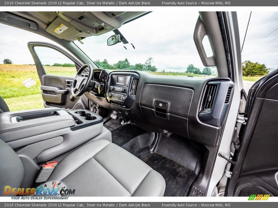 2016 Chevrolet Silverado 1500 LS Regular Cab Silver Ice Metallic / Dark Ash/Jet Black Photo #24