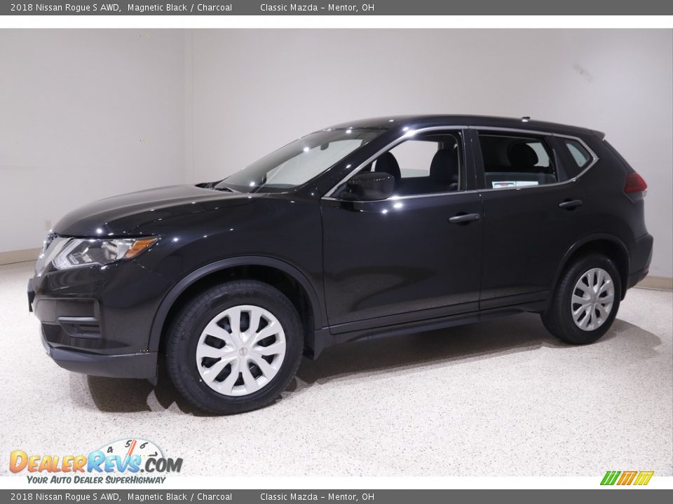 2018 Nissan Rogue S AWD Magnetic Black / Charcoal Photo #3