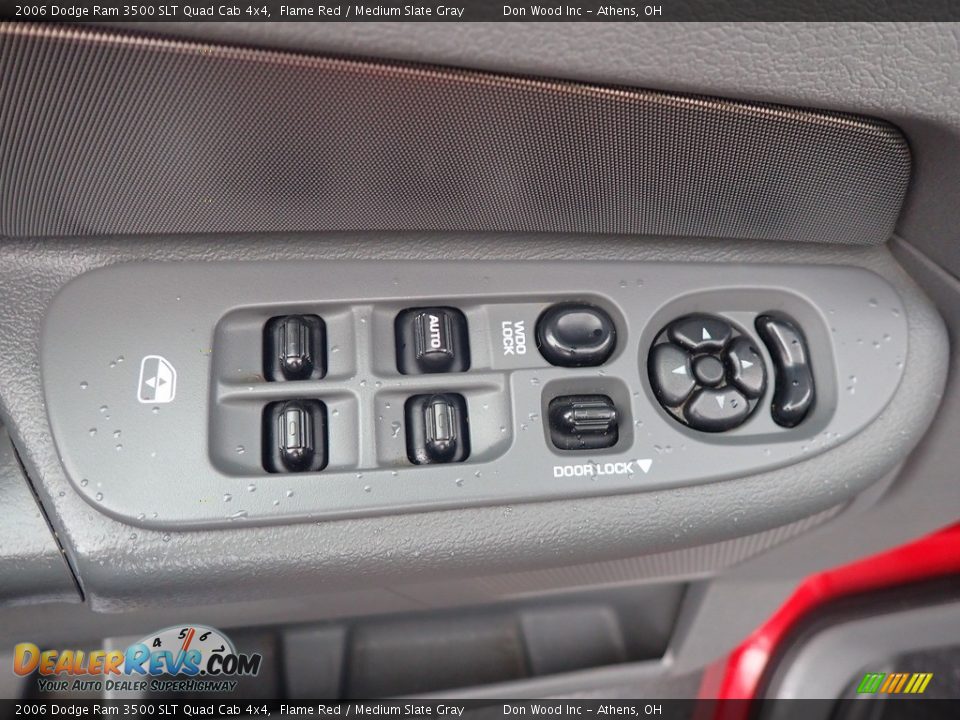 Controls of 2006 Dodge Ram 3500 SLT Quad Cab 4x4 Photo #20