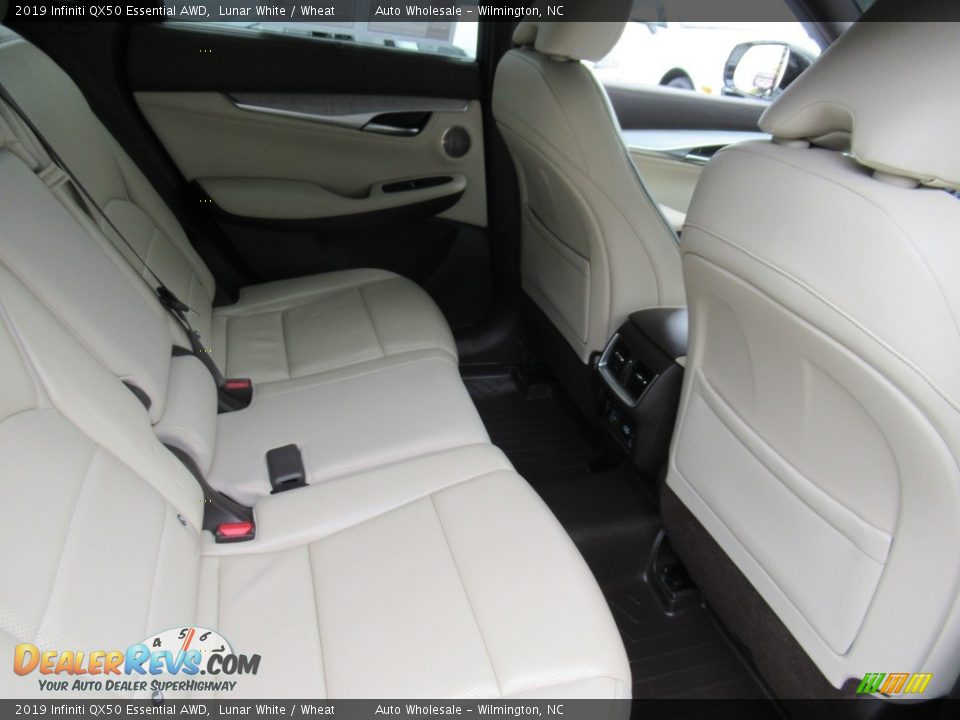 2019 Infiniti QX50 Essential AWD Lunar White / Wheat Photo #14