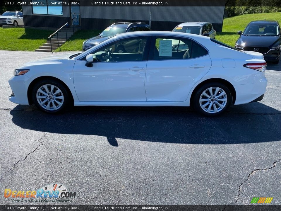 2018 Toyota Camry LE Super White / Black Photo #1