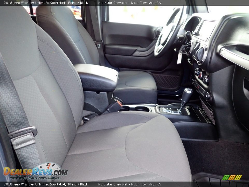 2018 Jeep Wrangler Unlimited Sport 4x4 Rhino / Black Photo #14