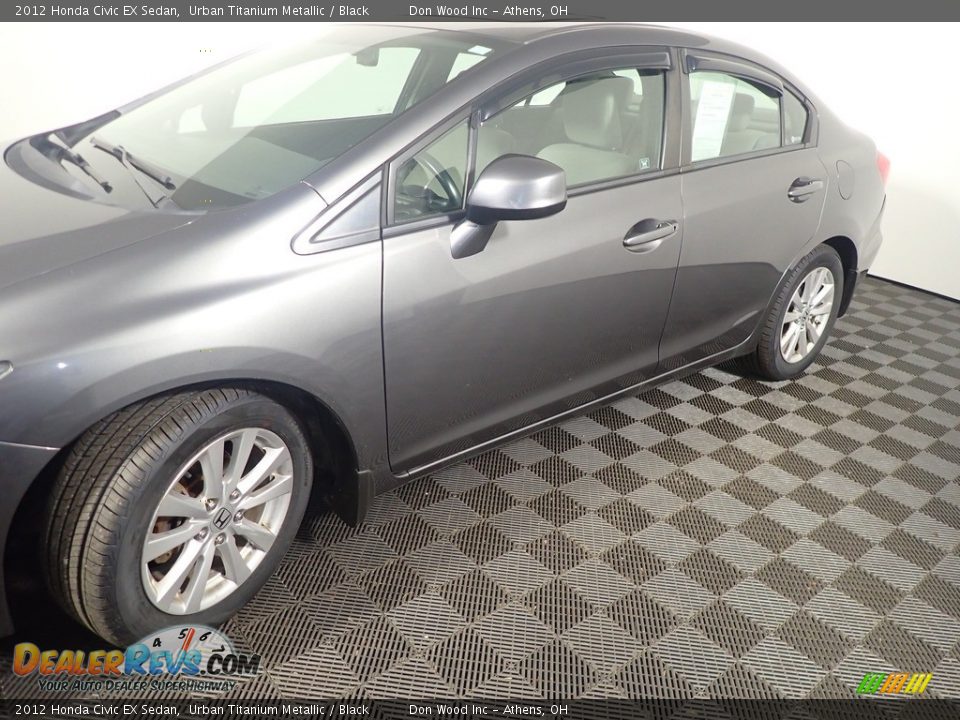 2012 Honda Civic EX Sedan Urban Titanium Metallic / Black Photo #10