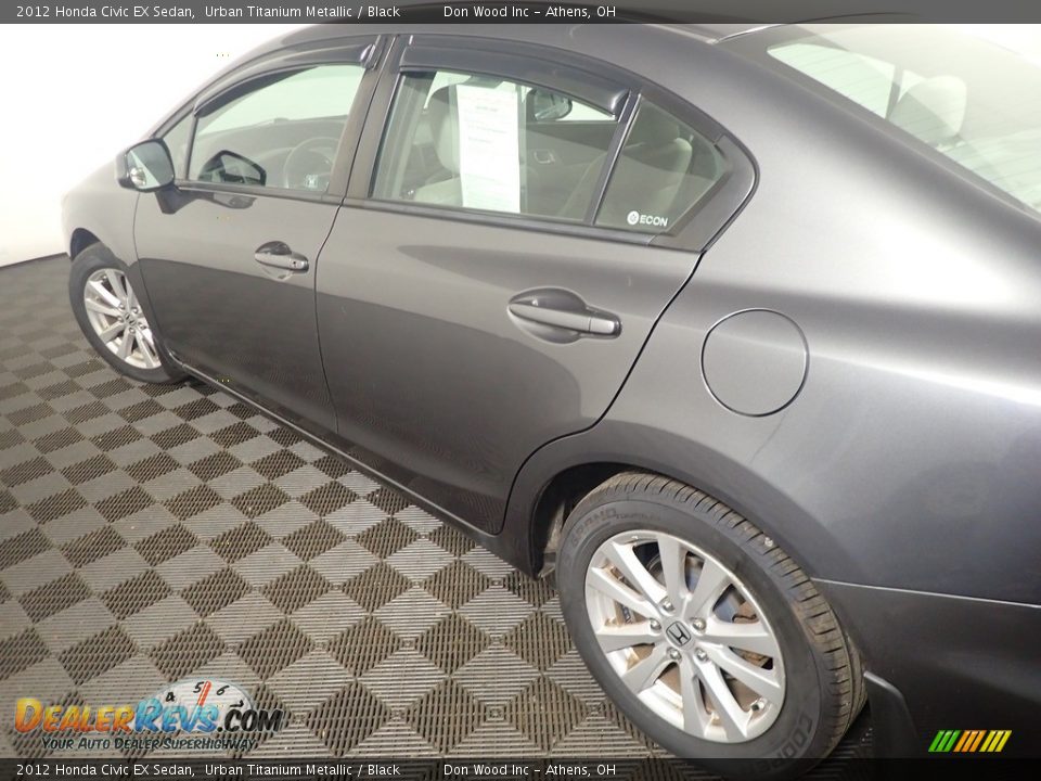 2012 Honda Civic EX Sedan Urban Titanium Metallic / Black Photo #18