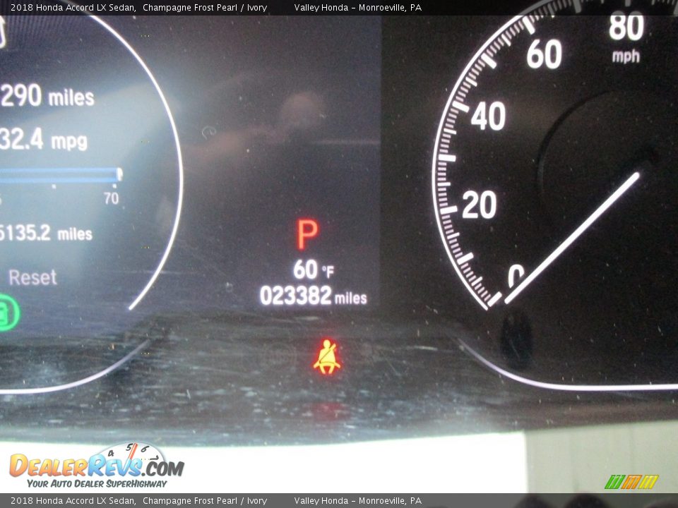 2018 Honda Accord LX Sedan Champagne Frost Pearl / Ivory Photo #20