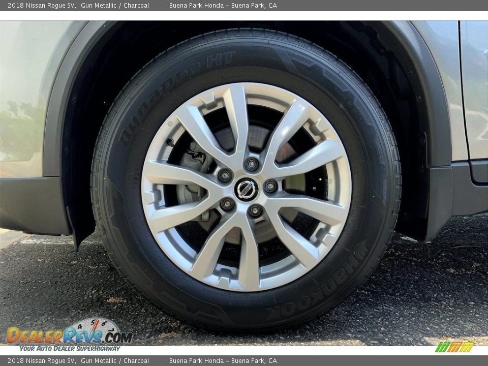 2018 Nissan Rogue SV Wheel Photo #10