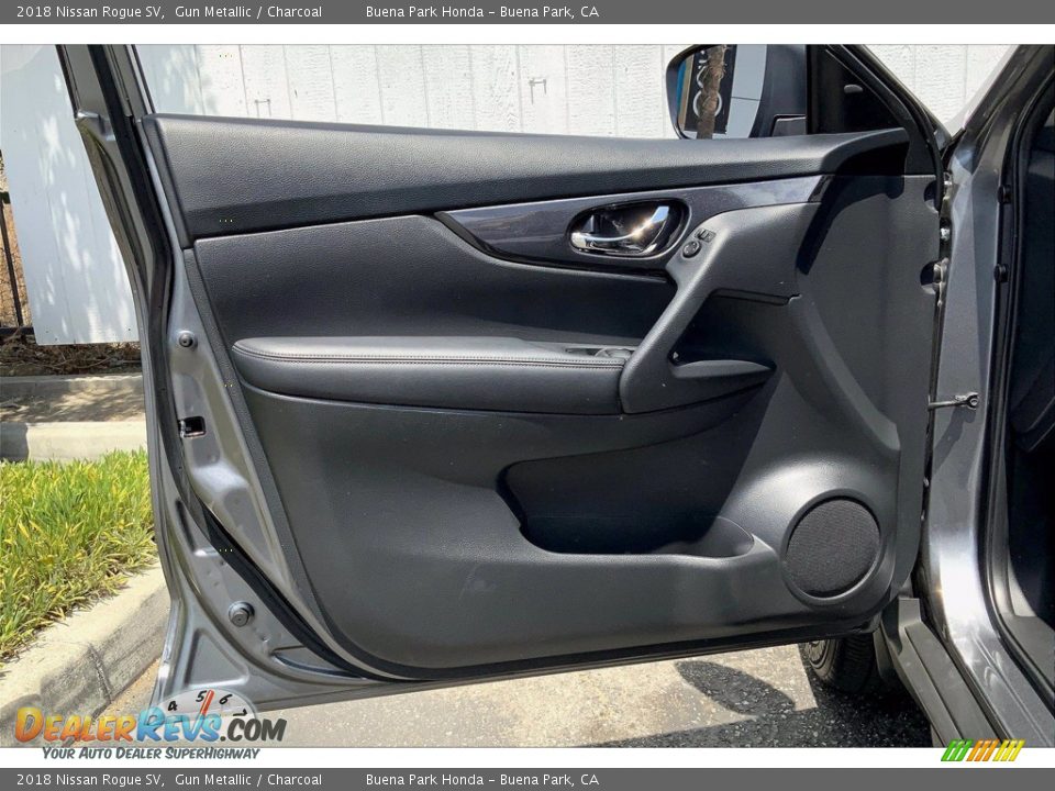 Door Panel of 2018 Nissan Rogue SV Photo #24
