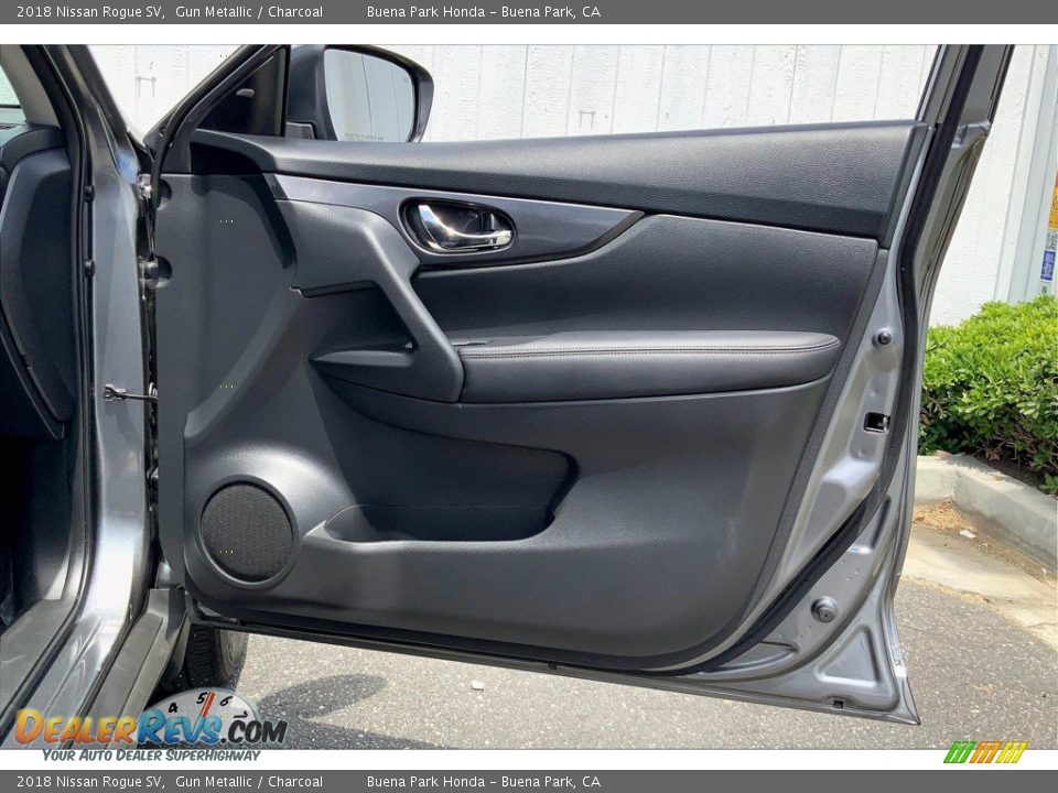 Door Panel of 2018 Nissan Rogue SV Photo #25