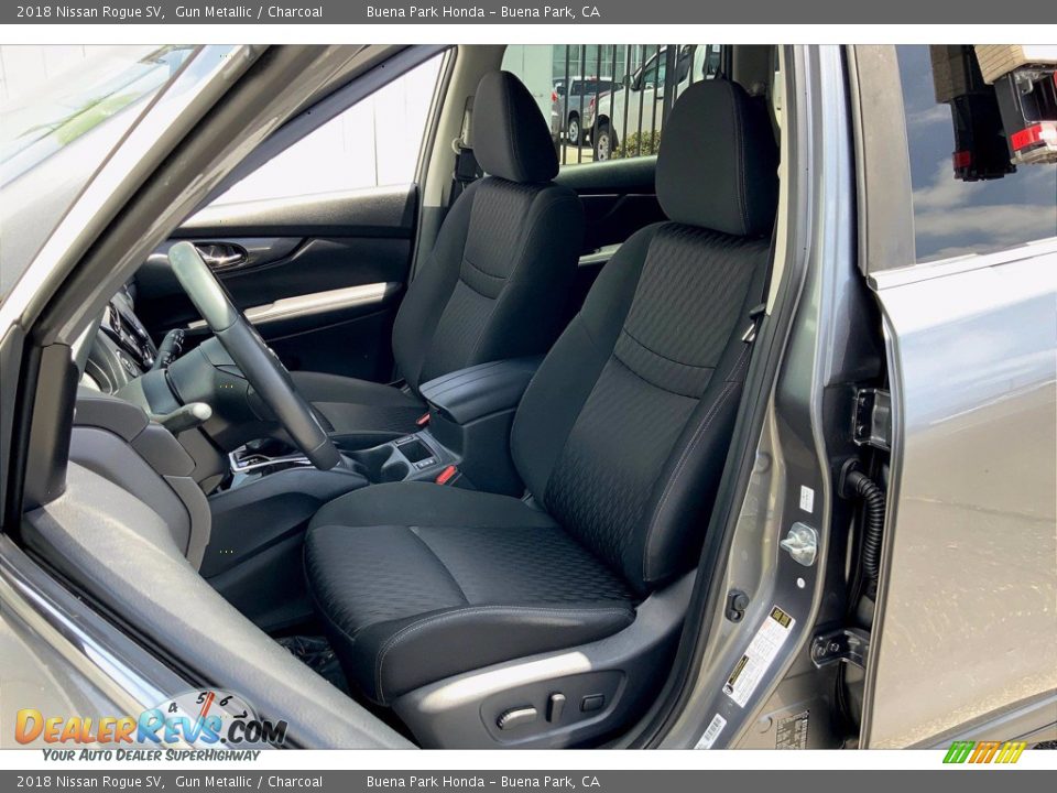 Front Seat of 2018 Nissan Rogue SV Photo #26