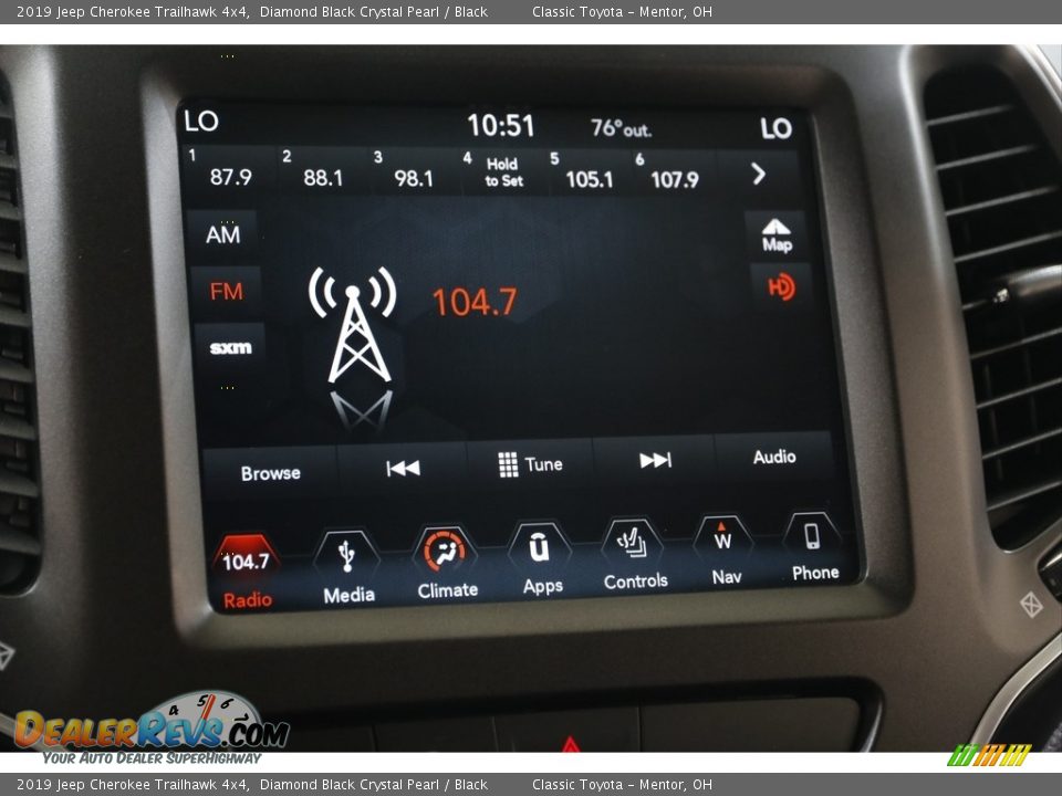 2019 Jeep Cherokee Trailhawk 4x4 Diamond Black Crystal Pearl / Black Photo #9