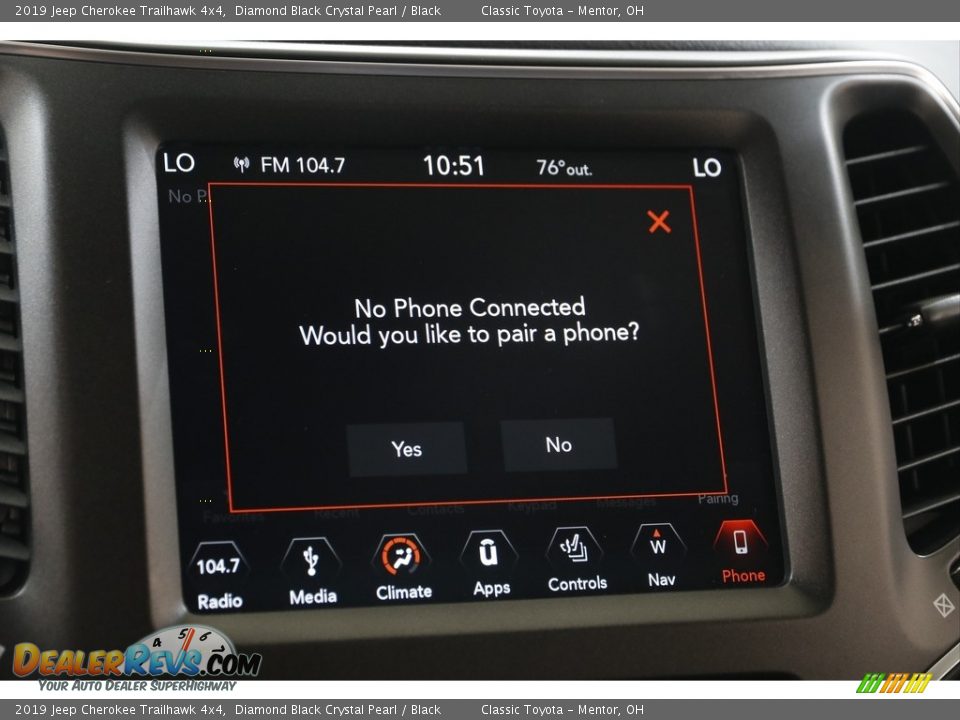 2019 Jeep Cherokee Trailhawk 4x4 Diamond Black Crystal Pearl / Black Photo #13