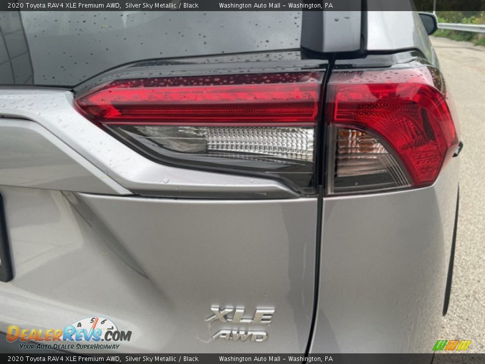 2020 Toyota RAV4 XLE Premium AWD Silver Sky Metallic / Black Photo #14