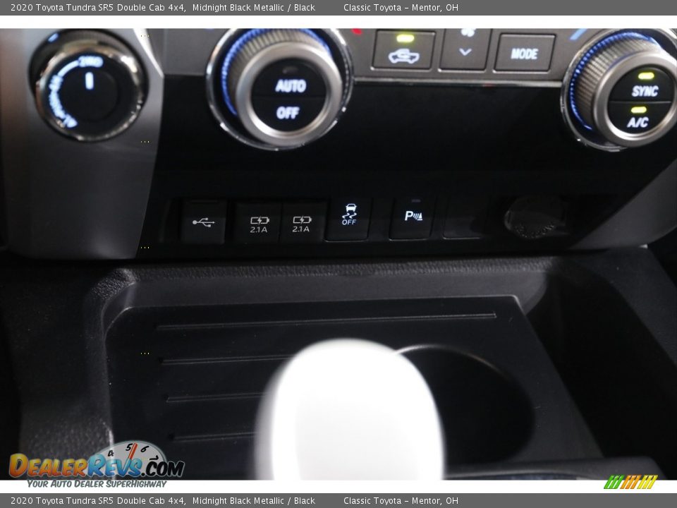 2020 Toyota Tundra SR5 Double Cab 4x4 Midnight Black Metallic / Black Photo #13