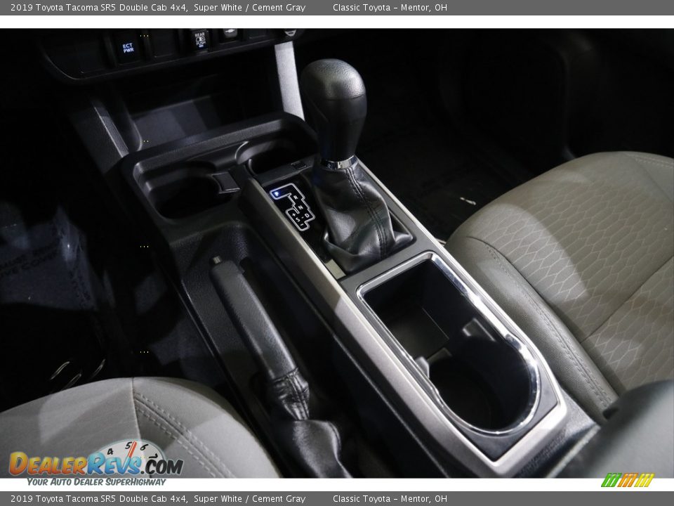 2019 Toyota Tacoma SR5 Double Cab 4x4 Super White / Cement Gray Photo #12
