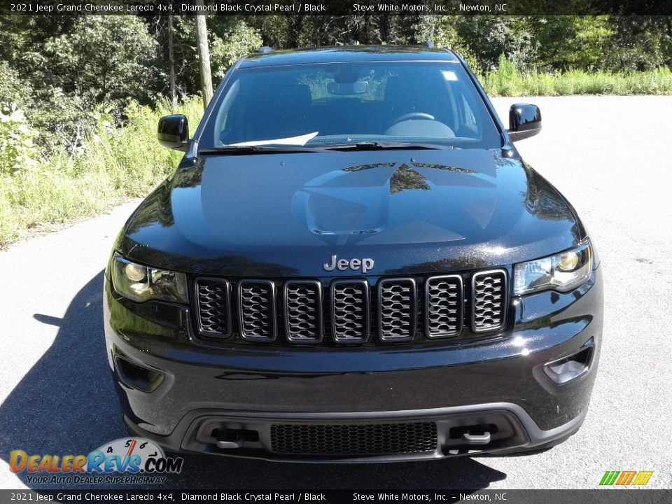 2021 Jeep Grand Cherokee Laredo 4x4 Diamond Black Crystal Pearl / Black Photo #4