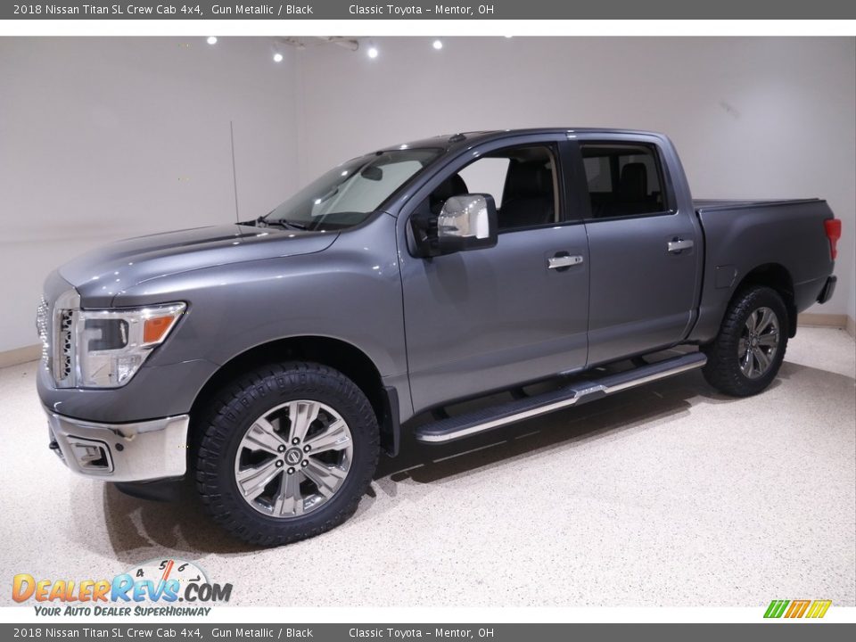 2018 Nissan Titan SL Crew Cab 4x4 Gun Metallic / Black Photo #3