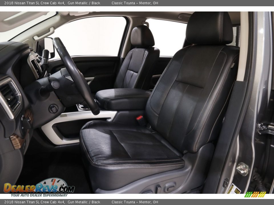 2018 Nissan Titan SL Crew Cab 4x4 Gun Metallic / Black Photo #5