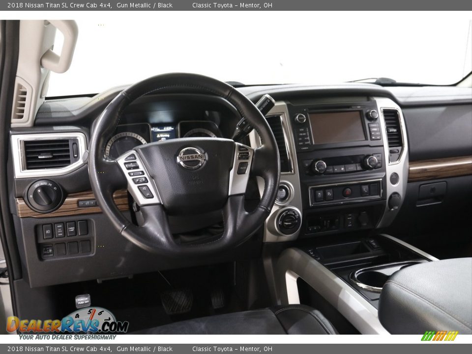 2018 Nissan Titan SL Crew Cab 4x4 Gun Metallic / Black Photo #6