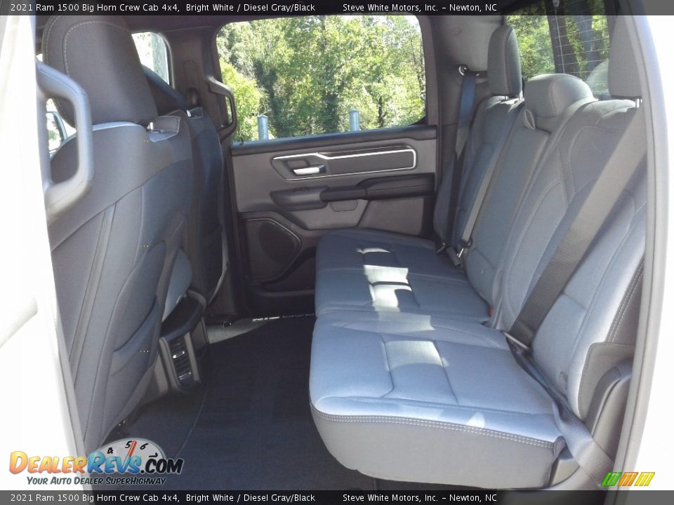 2021 Ram 1500 Big Horn Crew Cab 4x4 Bright White / Diesel Gray/Black Photo #14