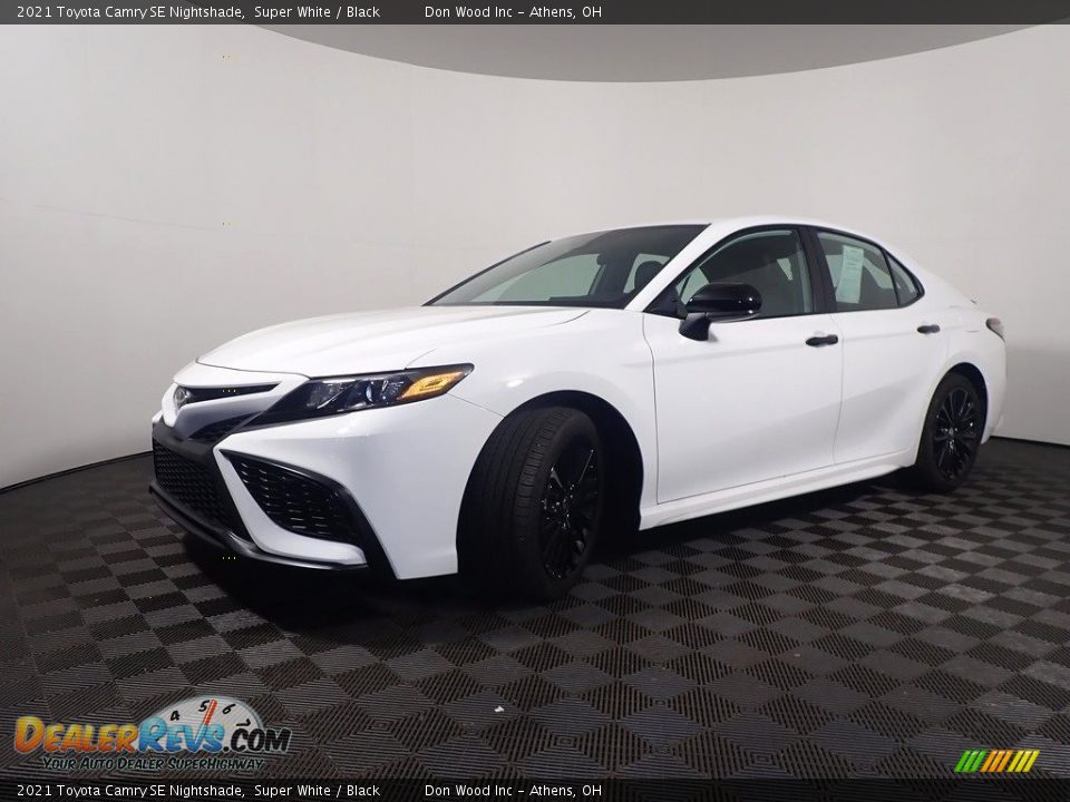 2021 Toyota Camry SE Nightshade Super White / Black Photo #8